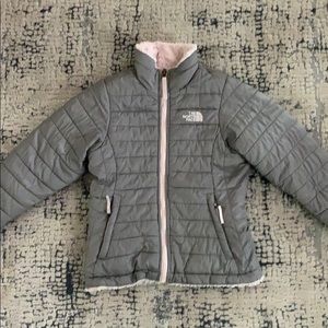 Kids The North Face puffy coat. Reversible !
